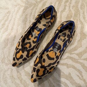 Rothy’s Point Size 10 in Big Cat Leopard - Excellent Condition